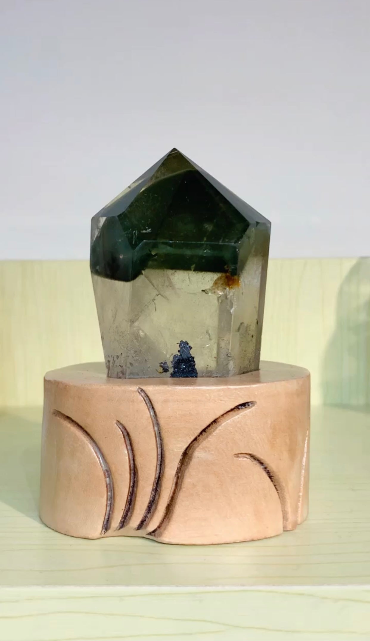 綠幽靈晶柱