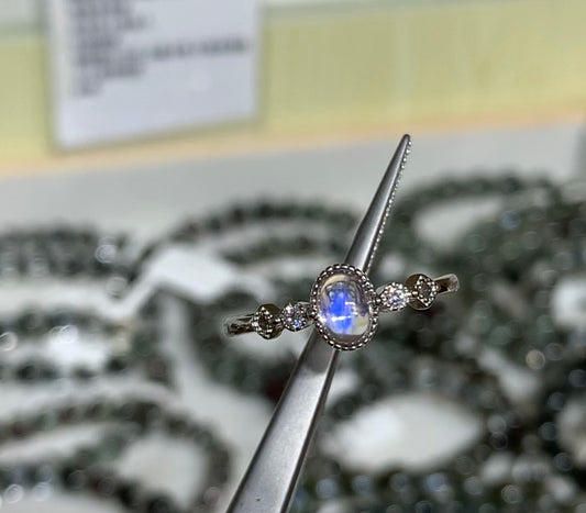 白水體月亮石戒指