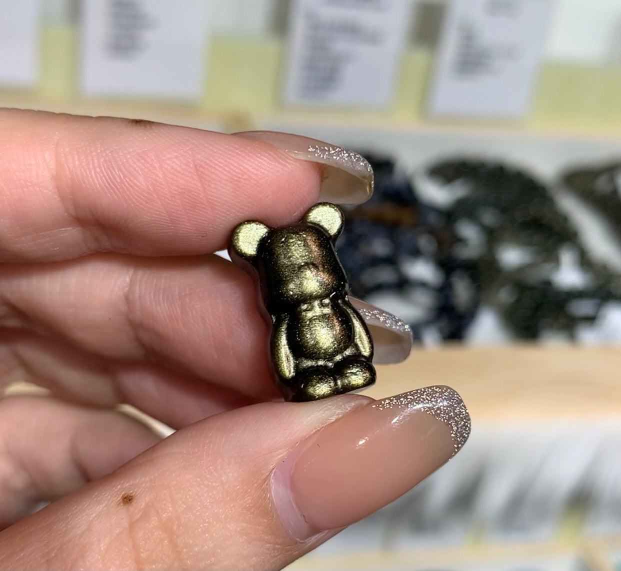 金曜石Bearbrick