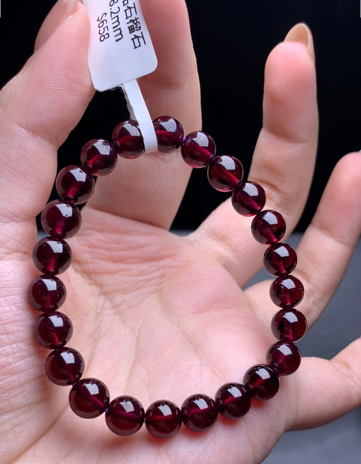 High-quality garnet 8.2mm