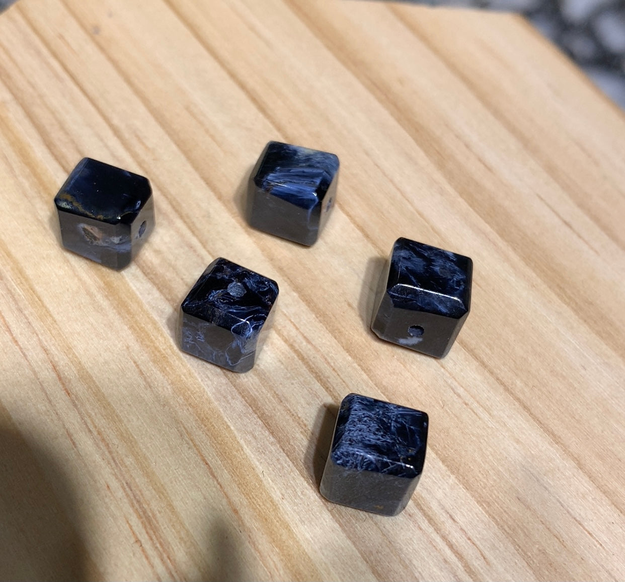 High Quality All Blue Peter Stone Cubes 